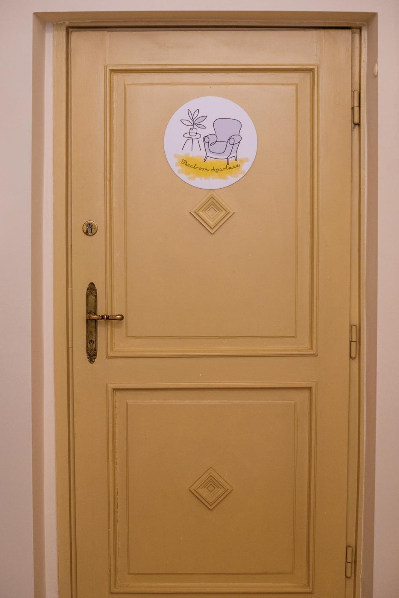 Theatroom Apartman 埃格尔 外观 照片