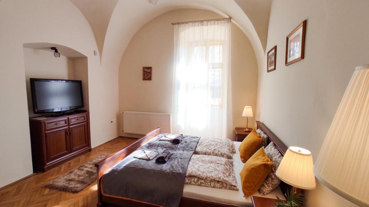 Theatroom Apartman 埃格尔 外观 照片